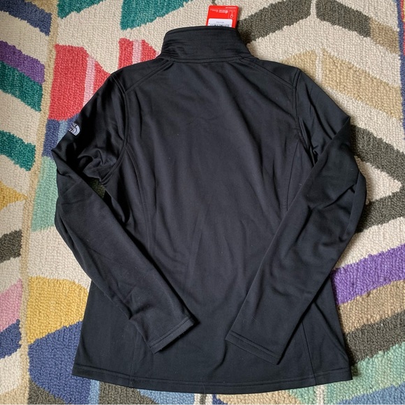 North Face Ladies Tech 1/4 Zip Fleece Size Medium NWT - Picture 11 of 11